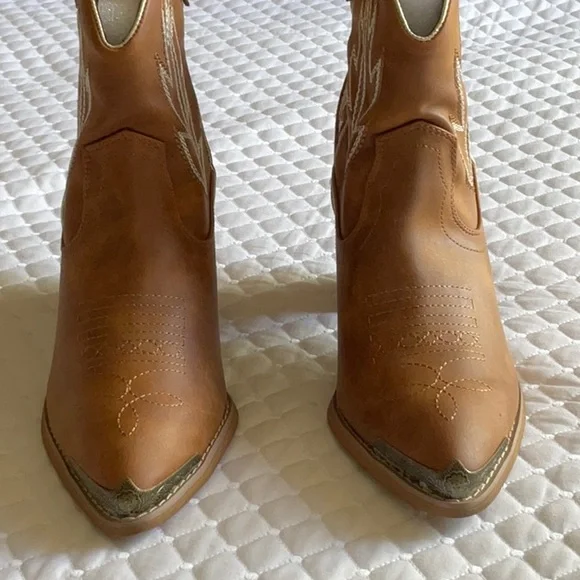 Very Volatile Taylor Western Boots - Picture 3 of 7